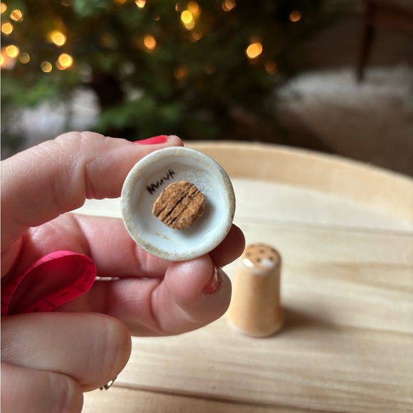 Vintage Lusterware Mini Salt & Pepper Shakers - Iridescent Orange / Peach Japan - Picture 6 of 15